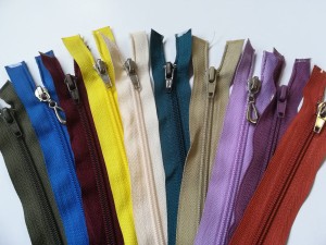 Zamki błyskawiczne żyłkowe 45 cm 30 sztuk