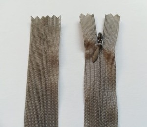 Zamek błyskawiczny żyłkowy kryty 20cm nierozdzielczy 50szt