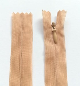 Zamek błyskawiczny żyłkowy kryty 22cm nierozdzielczy 20szt