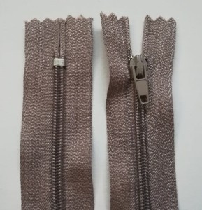 Zamek błyskawiczny 18 cm kord 100sztuk